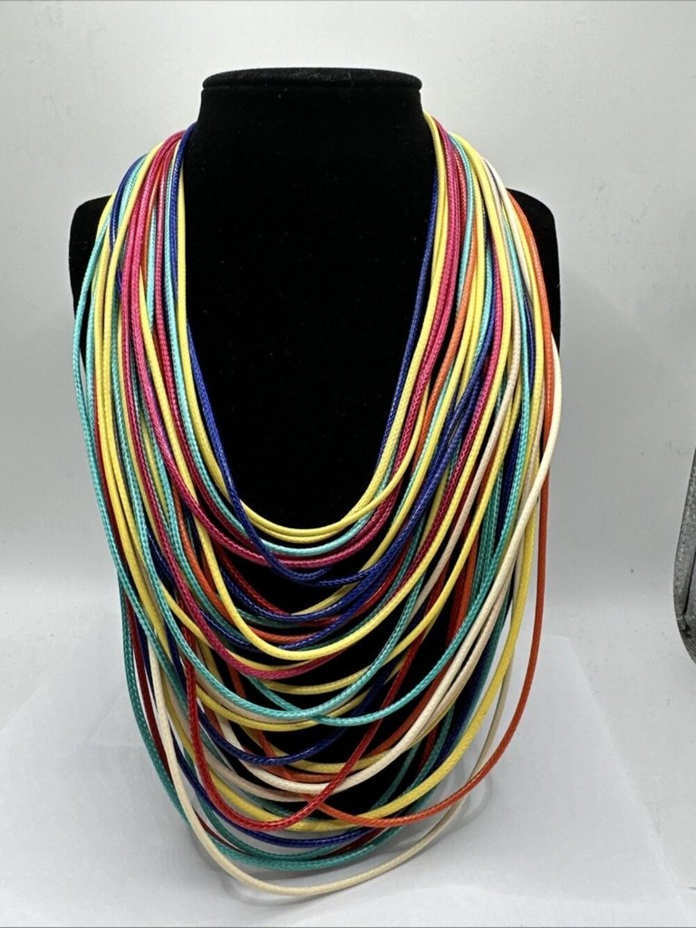 Women Multi Layer Chunky Bib Necklace Magnetic Clasp Wax Line Choker Statement